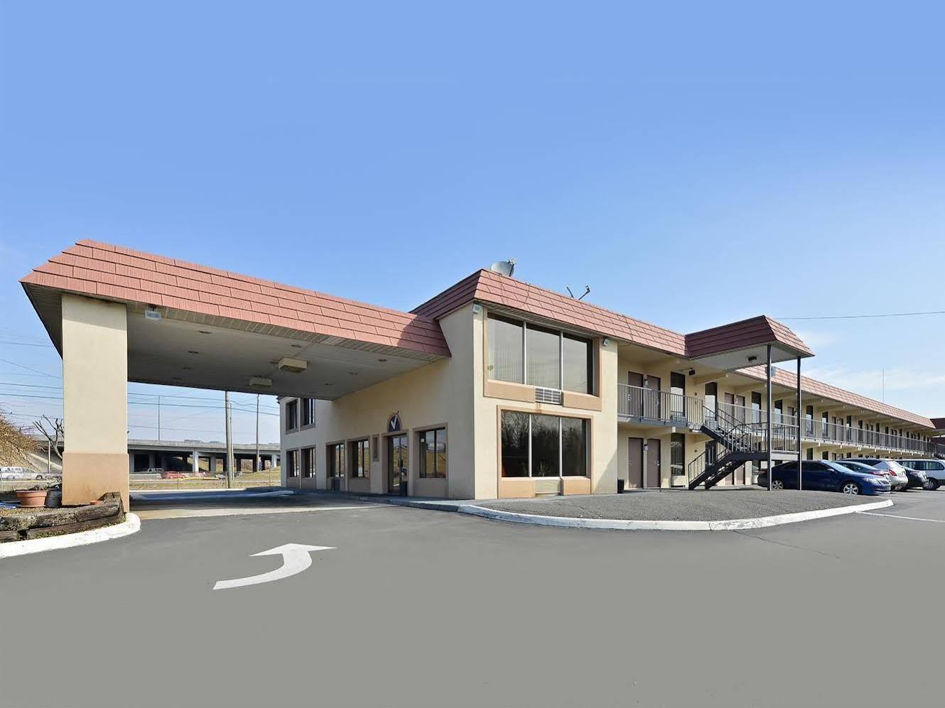 Americas Best Value Inn And Suites Knoxville Exterior photo