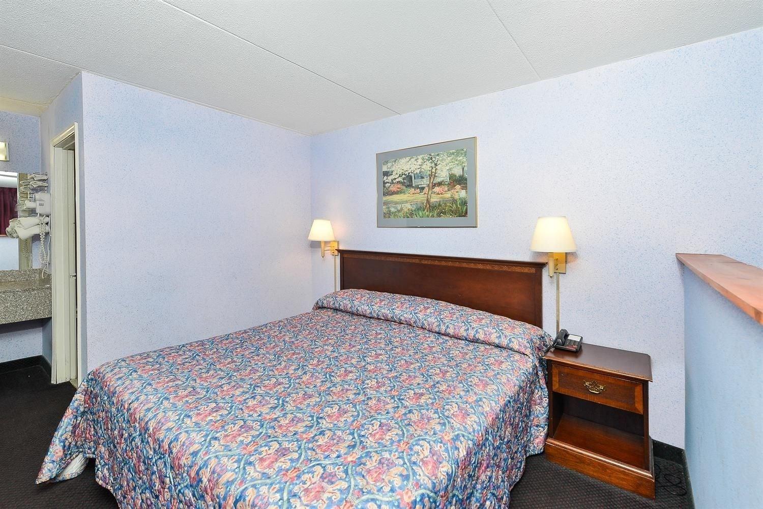 Americas Best Value Inn And Suites Knoxville Exterior photo