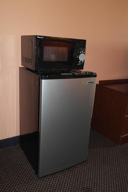 Americas Best Value Inn And Suites Knoxville Exterior photo